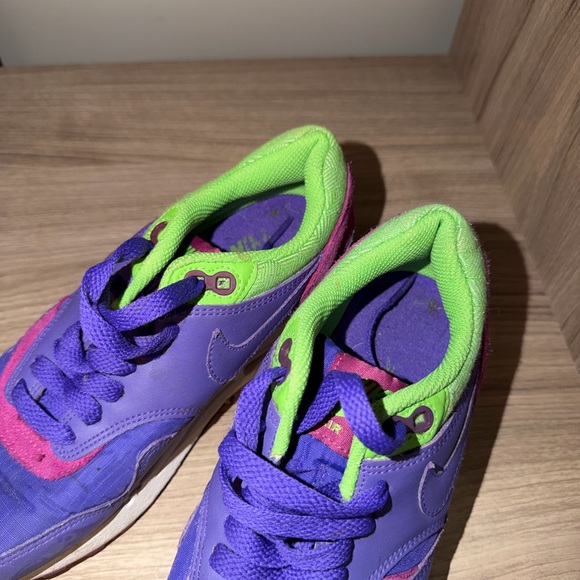 Women’s Nike Air Max 1 in Pure Purple - Picture 5 of 6